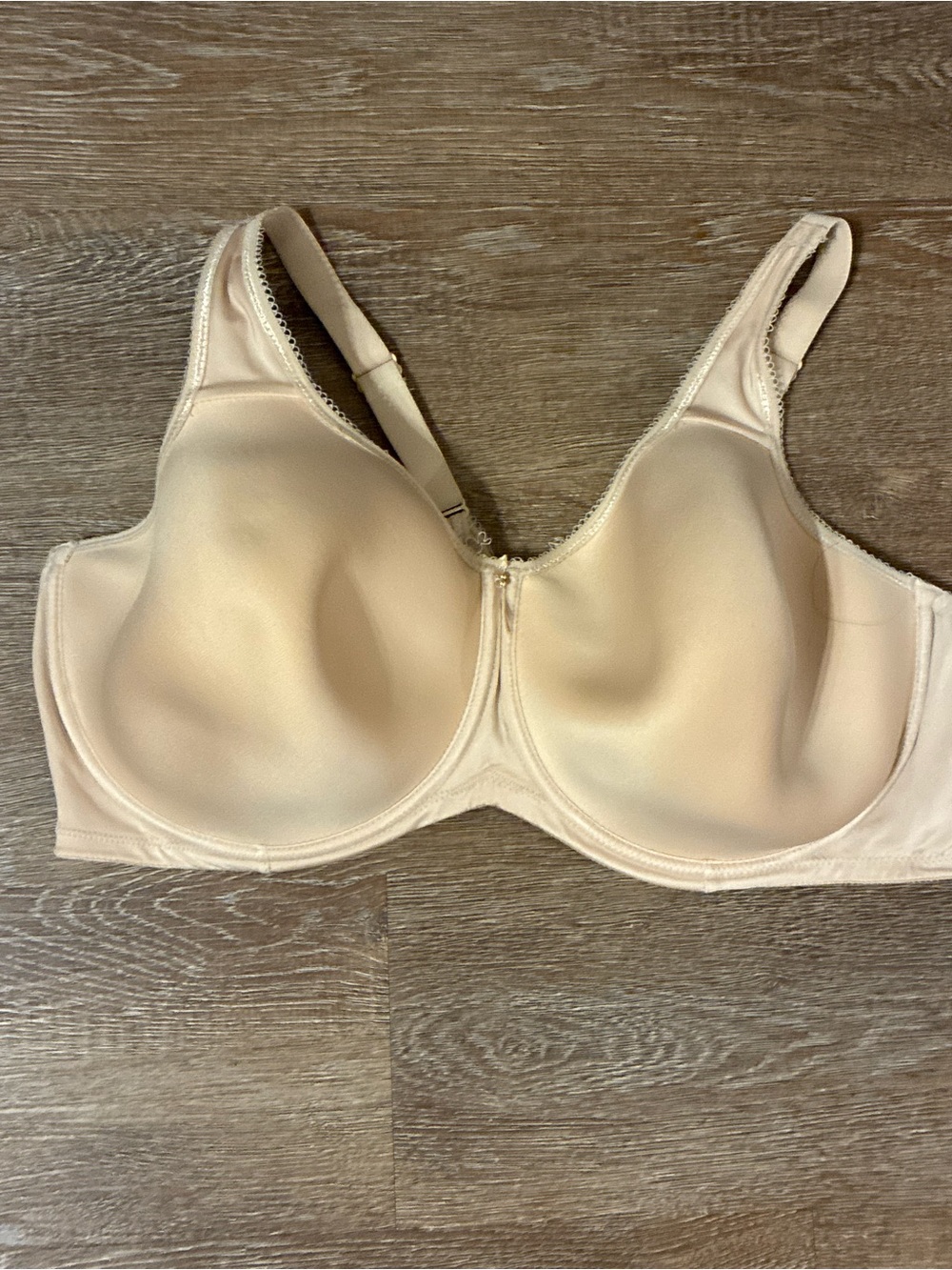Wacoal Basic Beauty Spacer T-Shirt Bra 853192 Sand Nude 46D Underwire